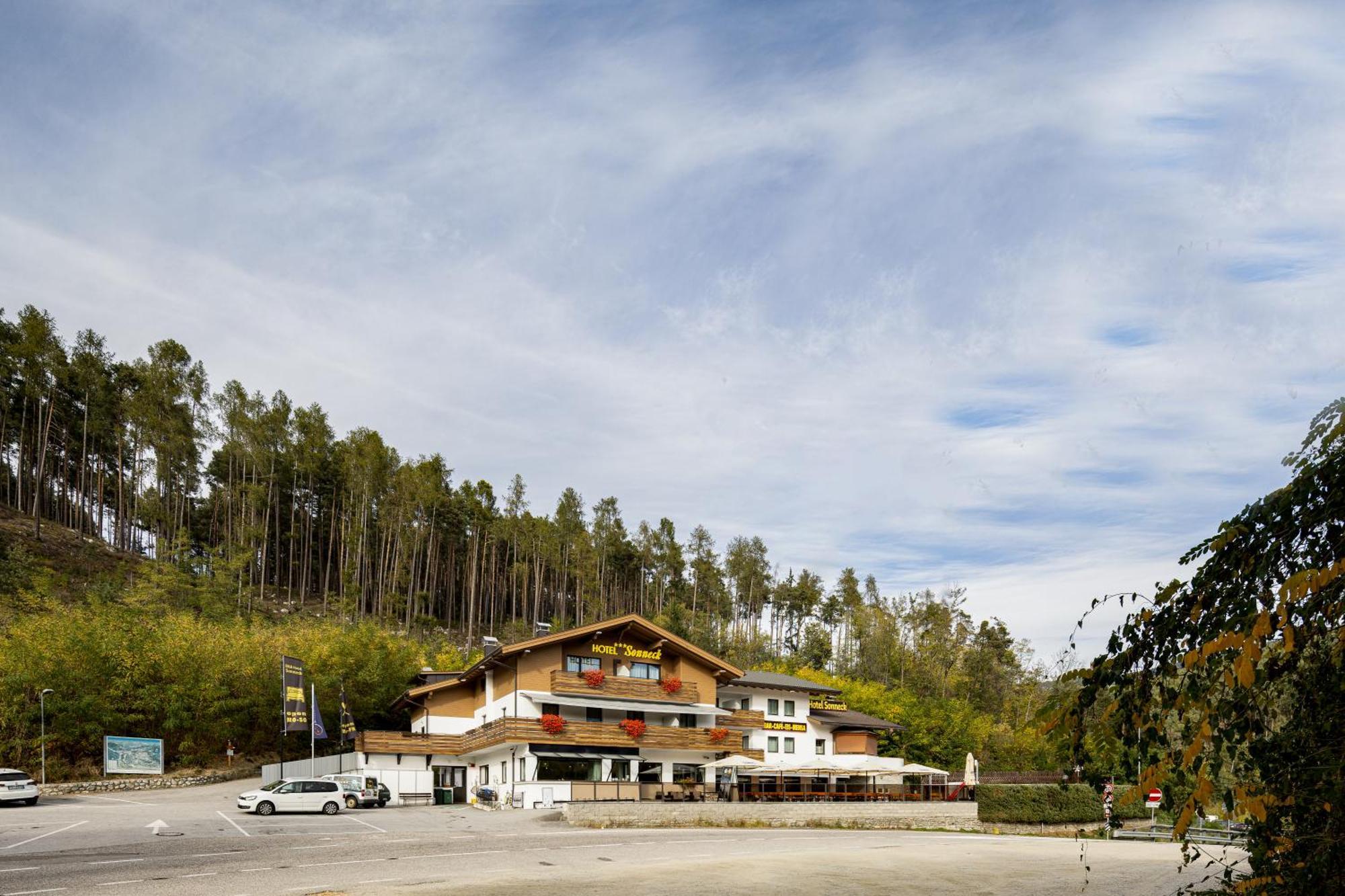 Natz-Schabs B&B Hotel Sonneck מראה חיצוני תמונה